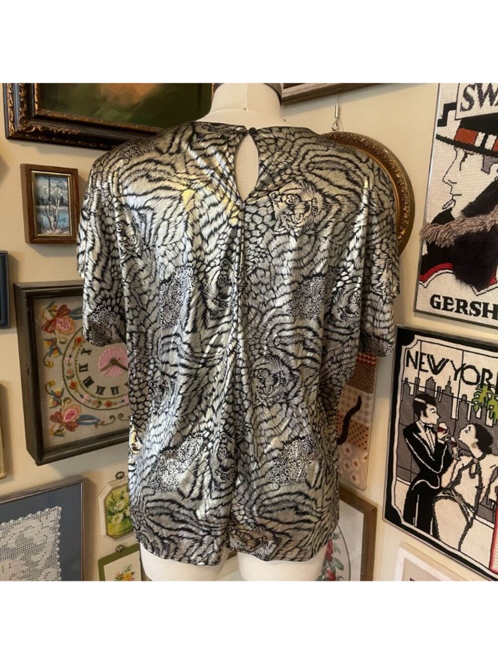 80s Vintage Jeri Marque Gold & Black Metallic Tiger Print Top OSFM - Picture 4 of 5
